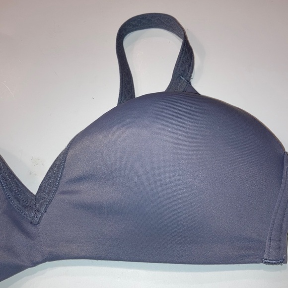 34B Warner’s gray no wire cup bra - Picture 2 of 10